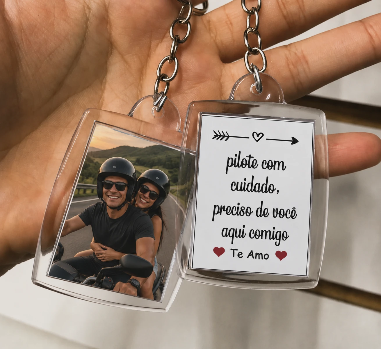 Chaveiro Carro Personalizado Foto e Frase "Pilote com Cuidado" - Acrílico 3x4