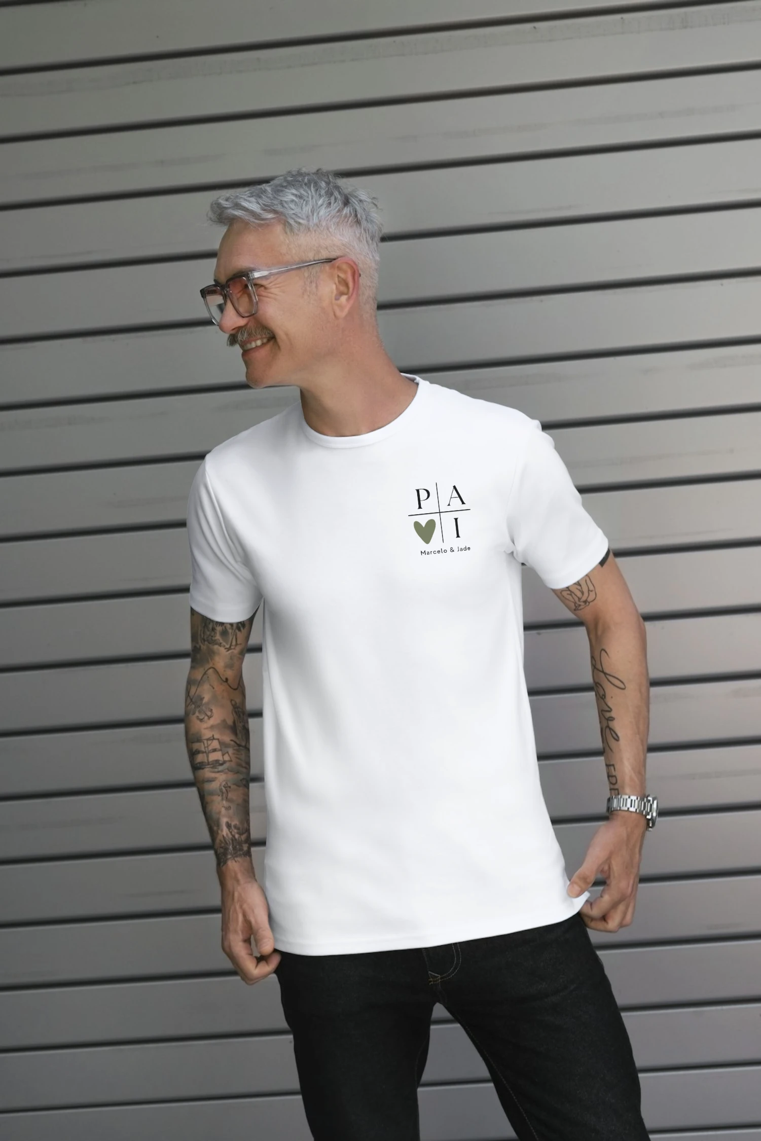 Camiseta Pai Minimalista Personalizada Nomes Filhos - Algodão Premium